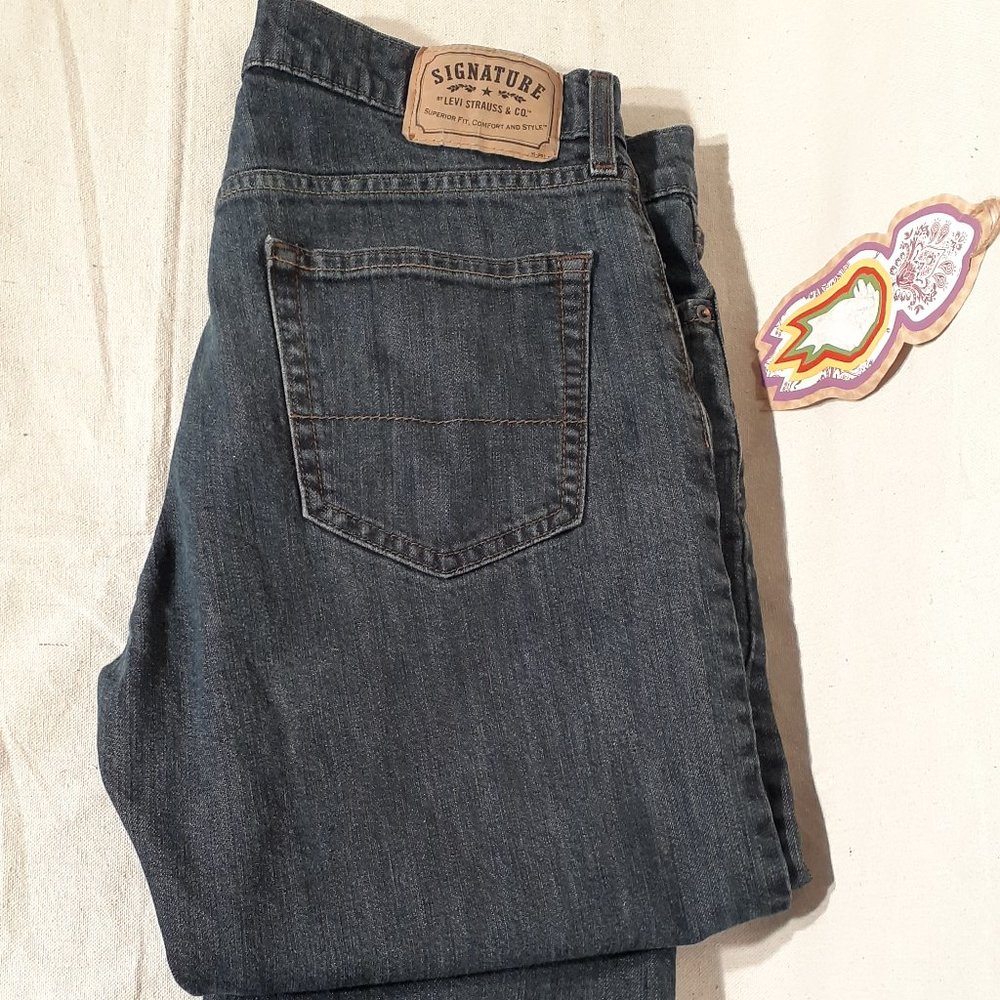 LEVI Strauss & Co Blue Jeans  Slim Staight W34 L32